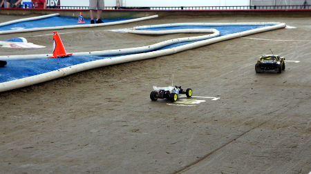 ウェストコースト RC レースウェイ クラブレース ビギナー 1 位